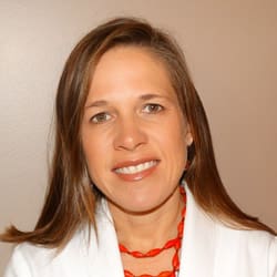 headshot-heather-dooley